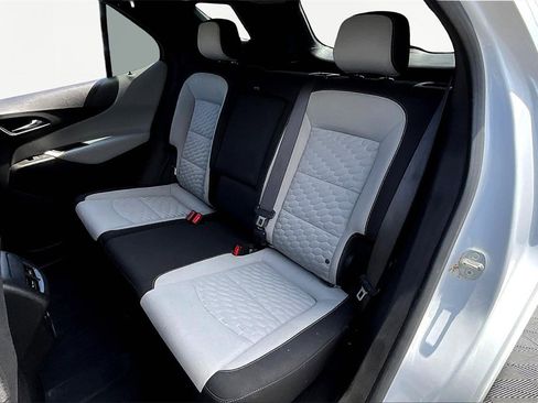 Used 2021 Chevrolet Equinox LT image 26