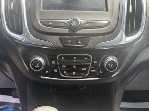 Used 2023 Chevrolet Equinox LT FWD image 39