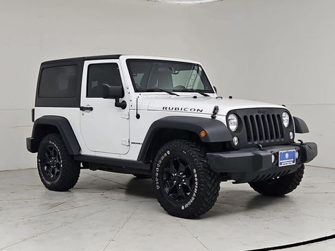 Used 2014 Jeep Wrangler Rubicon w/ Connectivity Group AWD/4WD image 8