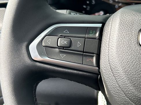 New 2026 Jeep Compass Limited image 33