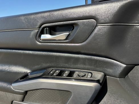 Certified 2023 Nissan Pathfinder SL FWD image 22