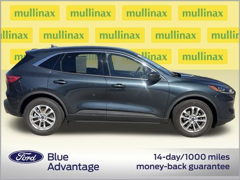 Used 2022 Ford Escape SE w/ Convenience Package image 2