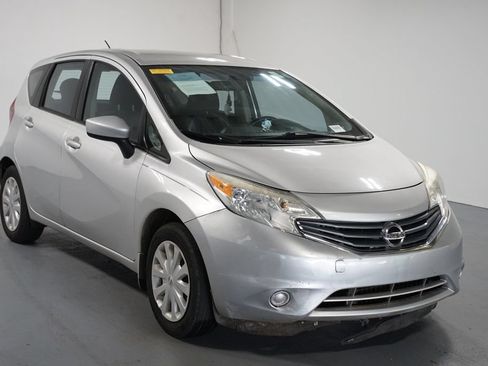 Used 2015 Nissan Versa Note S Plus FWD image 3