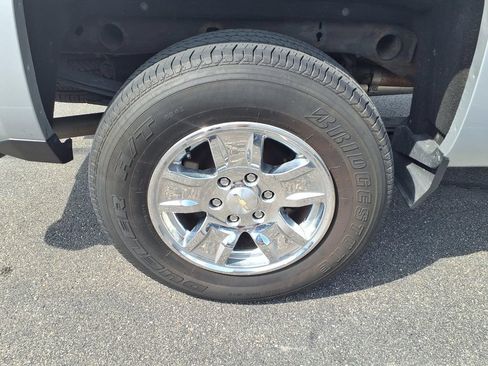 Used 2018 Chevrolet Silverado 1500 LT w/ All Star Edition AWD/4WD image 26