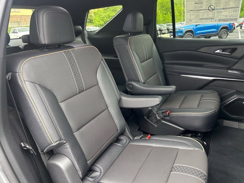 New 2026 Chevrolet Traverse High Country FWD image 43