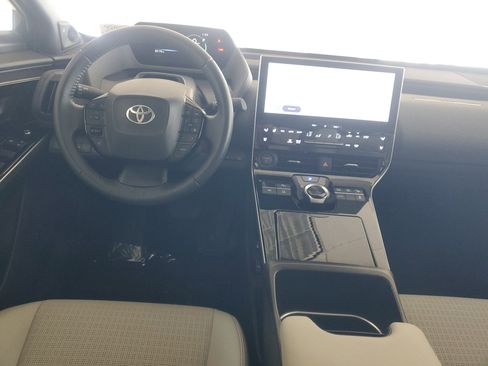 Used 2024 Toyota bZ4X FWD image 14