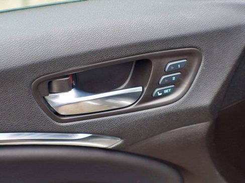 Used 2017 Acura MDX SH-AWD w/ Advance Package image 34