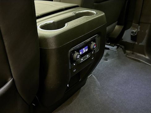 Used 2025 Chevrolet Suburban Premier w/ Sun And Tow Package AWD/4WD image 29