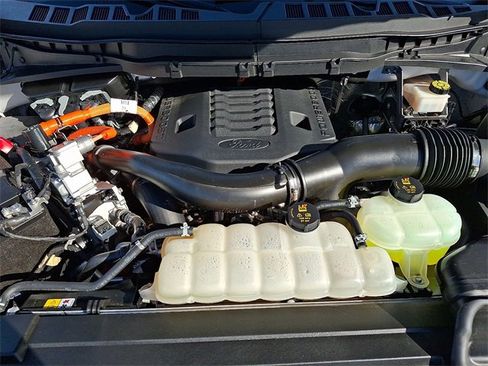 Certified 2023 Ford F150 Platinum w/ Equipment Group 701A High image 30