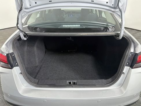 Used 2025 Nissan Versa SV FWD image 29