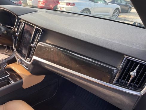 Used 2018 Volvo S90 T5 Momentum w/ Convenience Package AWD/4WD image 22