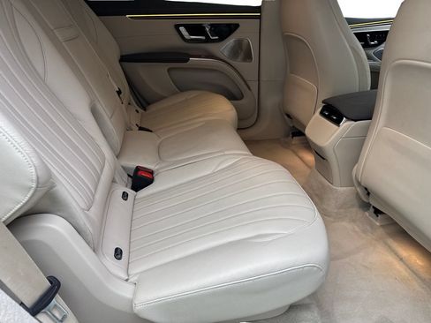 Used 2023 Mercedes-Benz EQS 450+ SUV image 37