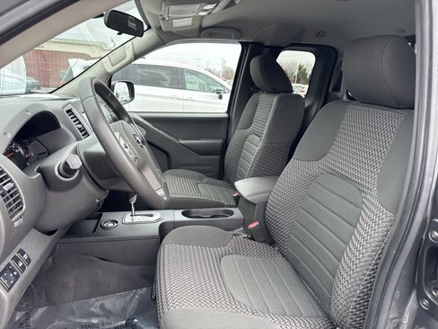 Used 2020 Nissan Frontier SV w/ SV Utility Package image 15