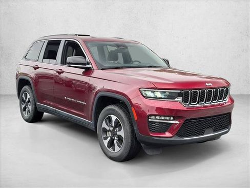Used 2024 Jeep Grand Cherokee Limited 4xe AWD/4WD image 3