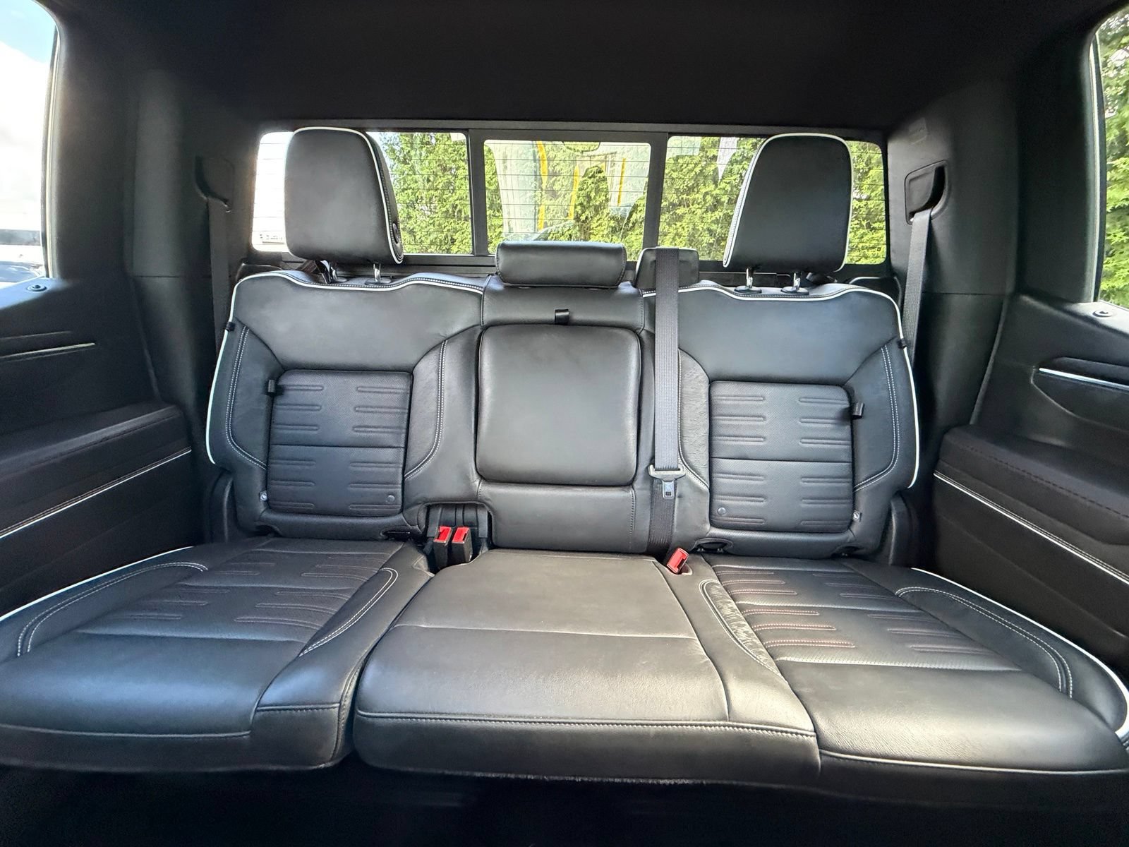 Used 2024 GMC Sierra 1500 AT4X AWD/4WD image 3