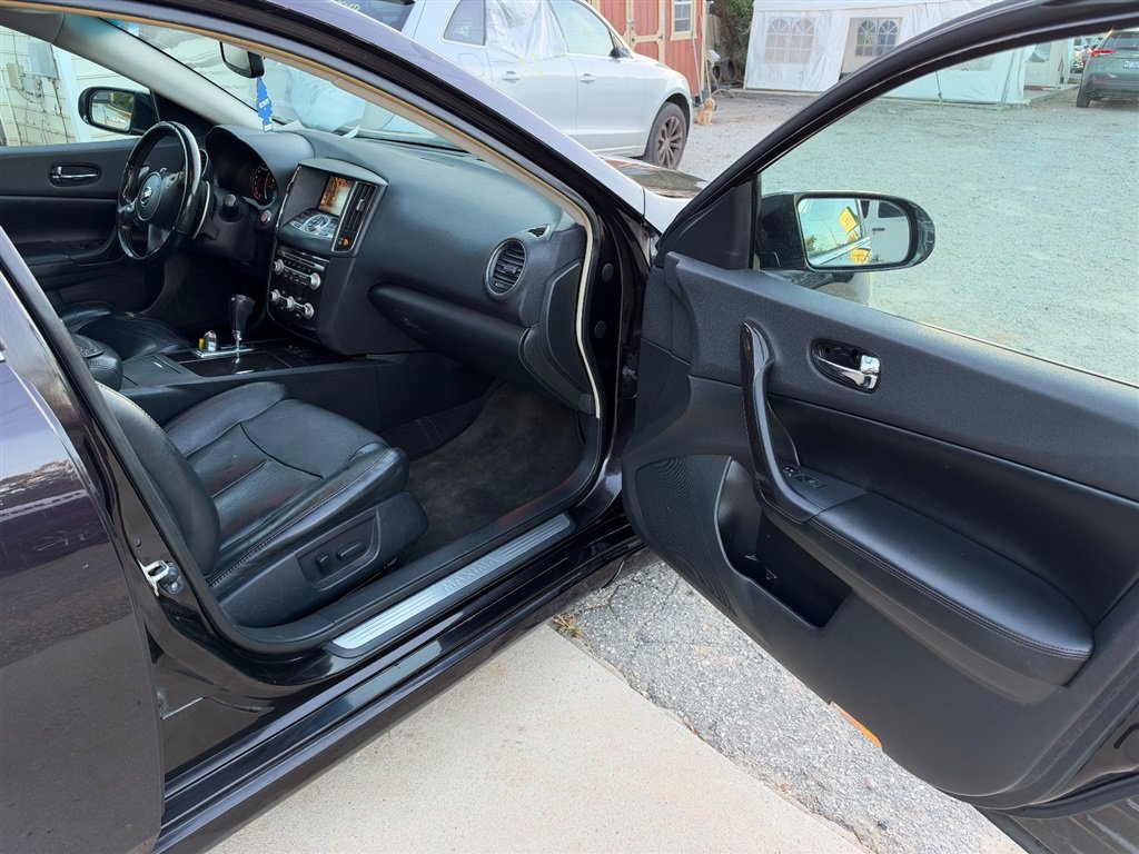 Used 2014 Nissan Maxima 3.5 SV w/ Premium Package FWD image 9