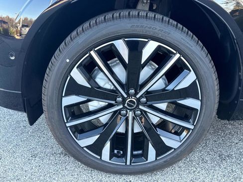 New 2026 Volvo XC60 B5 Ultra w/ Climate Package image 10
