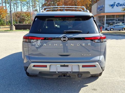 Used 2022 Nissan Pathfinder Platinum w/ Cargo Package image 5