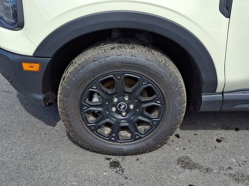 Certified 2025 Ford Bronco Sport Badlands w/ Badlands Tech Package AWD/4WD image 9