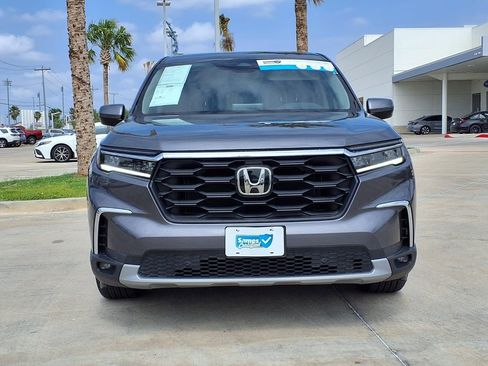 Used 2025 Honda Pilot EX-L image 2