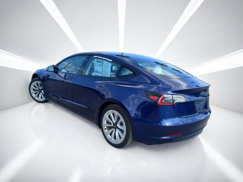 Used 2023 Tesla Model 3 Standard Range RWD image 5