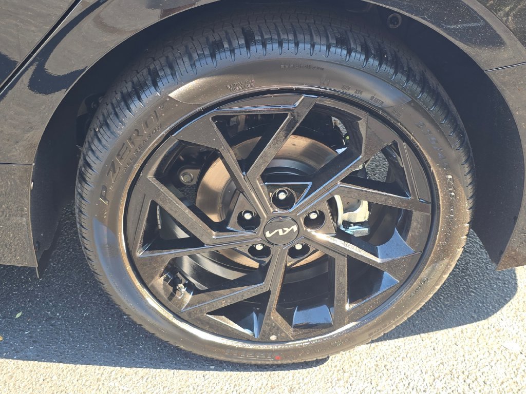 New 2027 Kia K5 GT-Line FWD image 11