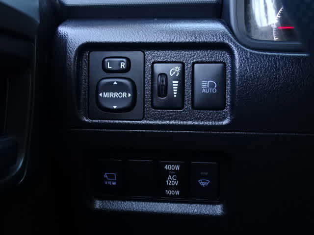 Used 2023 Toyota 4Runner SR5 Premium w/ Moonroof Package AWD/4WD image 40
