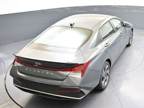 New 2025 Hyundai Elantra Sport image 45