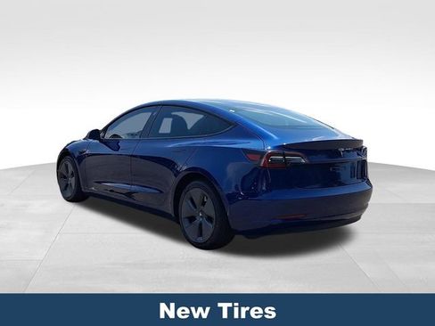 Used 2023 Tesla Model 3 Standard Range RWD image 5