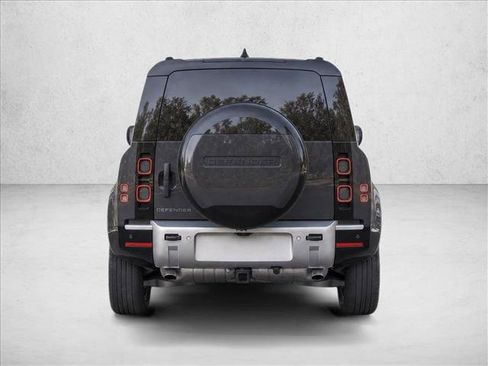 Used 2026 Land Rover Defender 130 V8 AWD/4WD image 6
