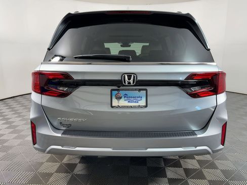 New 2026 Honda Odyssey EX-L image 8