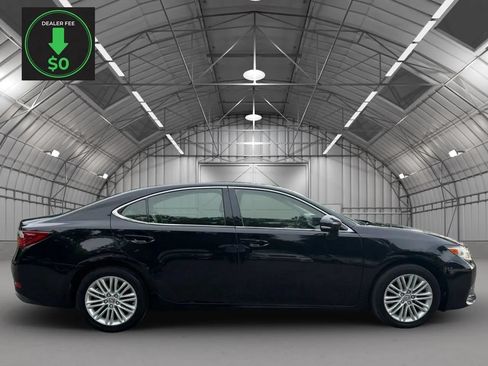 Used 2015 Lexus ES 350 w/ Luxury Package FWD image 5