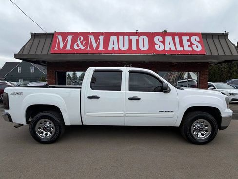 Used 2011 GMC Sierra 1500 SLE image 2