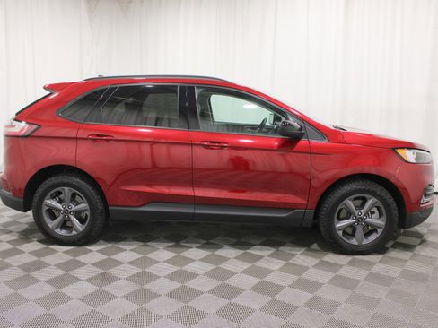 Used 2024 Ford Edge SEL w/ Sport Appearance Package AWD/4WD image 30