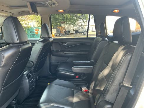 Used 2017 Honda Pilot Elite image 28