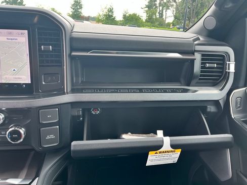 New 2026 Ford F250 Platinum w/ FX4 Off-Road Package AWD/4WD image 22
