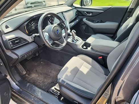 Used 2024 Subaru Outback Premium AWD/4WD image 8