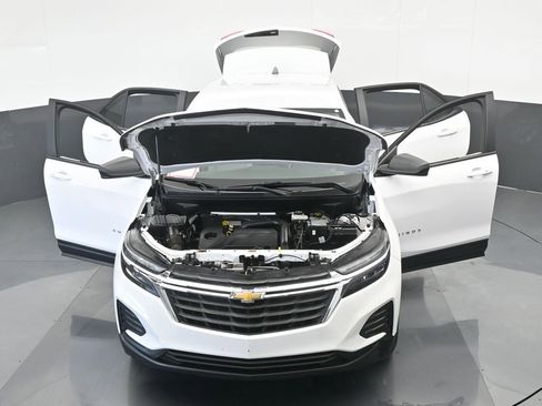 Used 2023 Chevrolet Equinox LS image 70