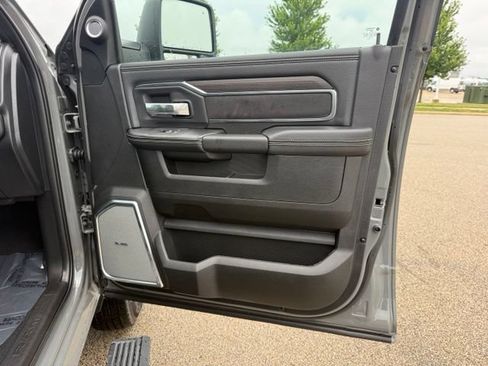 New 2026 RAM 3500 Laramie AWD/4WD image 12