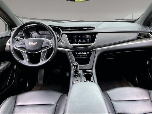 Certified 2022 Cadillac XT5 Premium Luxury FWD image 15