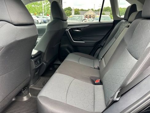Used 2025 Toyota RAV4 XLE w/ Convenience Package FWD image 14