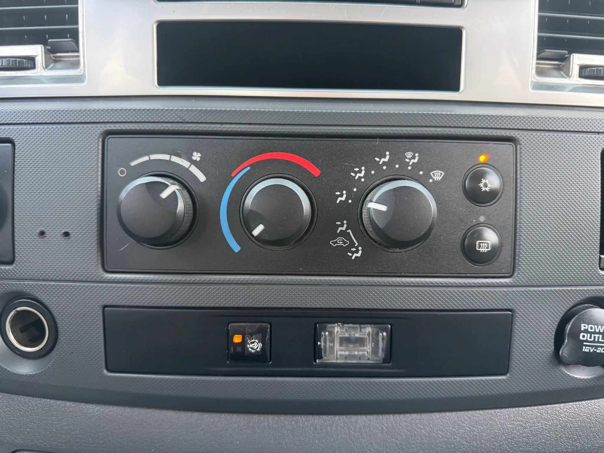 Used 2007 Dodge Ram 2500 Truck SLT w/ Quad Cab Big Horn Value Group AWD/4WD image 23