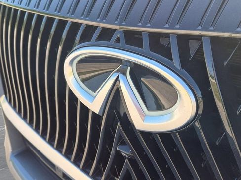 Certified 2025 INFINITI QX80 Sensory AWD/4WD image 9