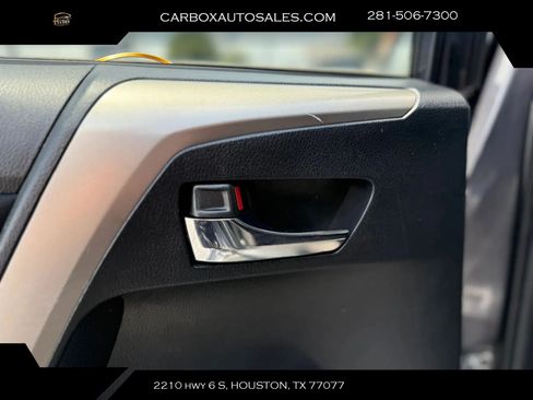 Used 2015 Toyota RAV4 XLE FWD image 23
