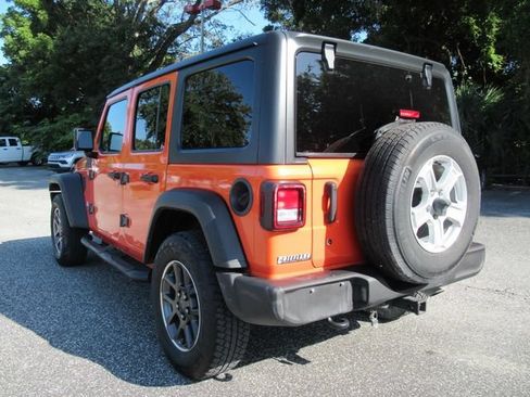 Used 2018 Jeep Wrangler Unlimited Sport S AWD/4WD image 5
