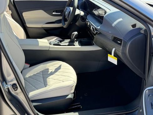 New 2026 Nissan Sentra SL FWD image 25