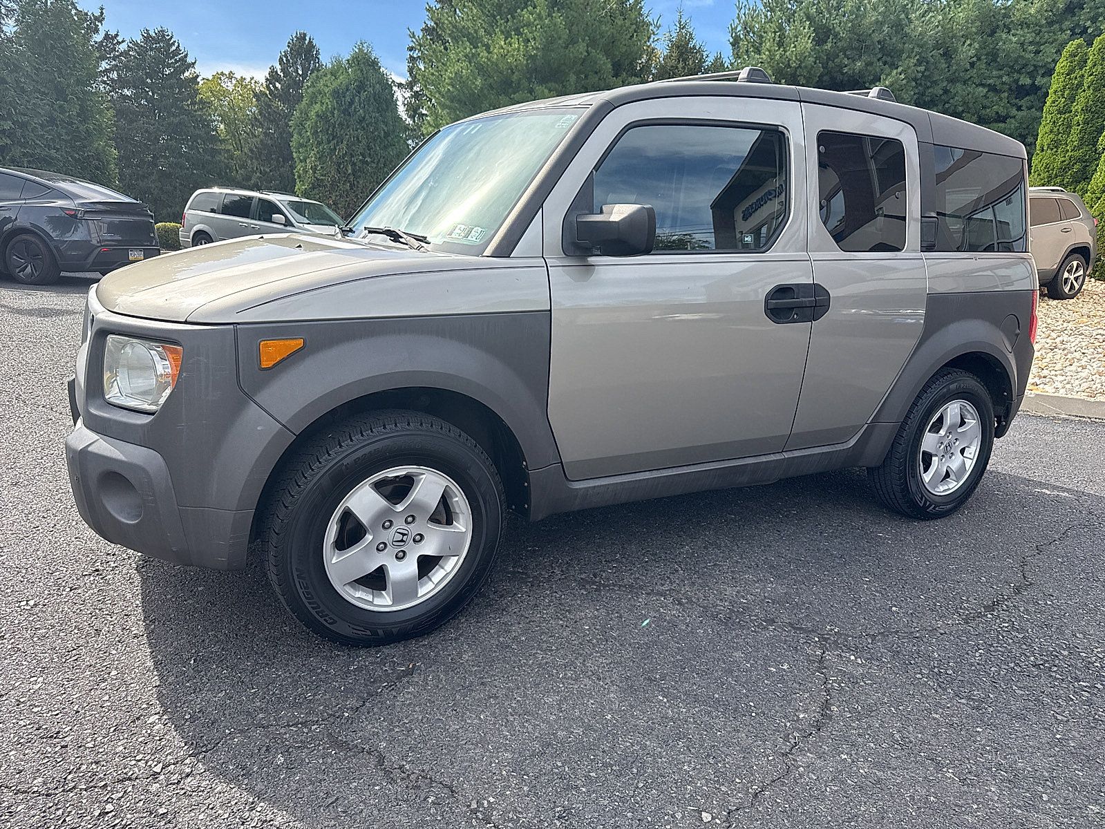 Used 2004 Honda Element EX image 11