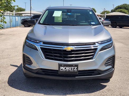 Used 2024 Chevrolet Equinox LS w/ LS Convenience Package FWD image 2