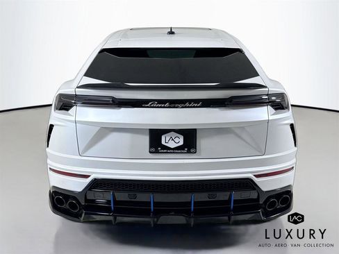 Used 2021 Lamborghini Urus image 7