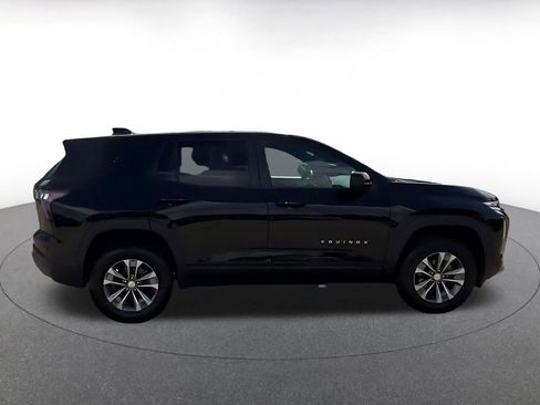 Used 2025 Chevrolet Equinox LT FWD image 16